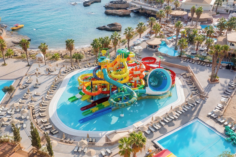 Star Beach Village Hotel 60/70