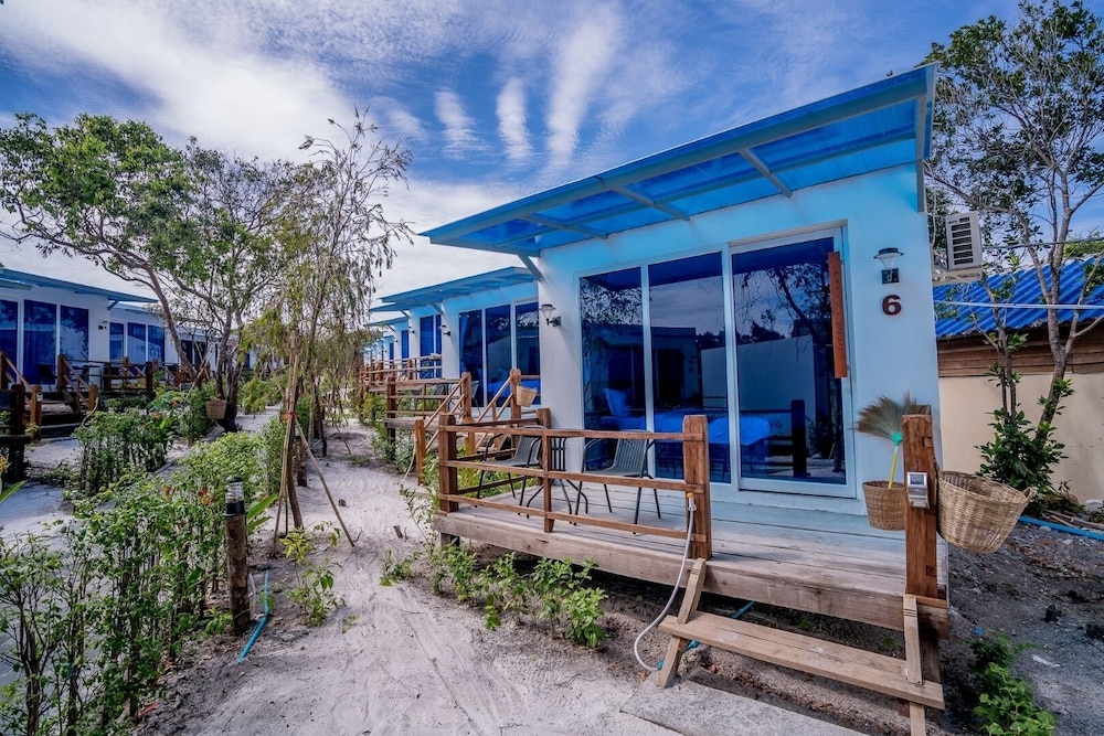 Sara Resort 59/71