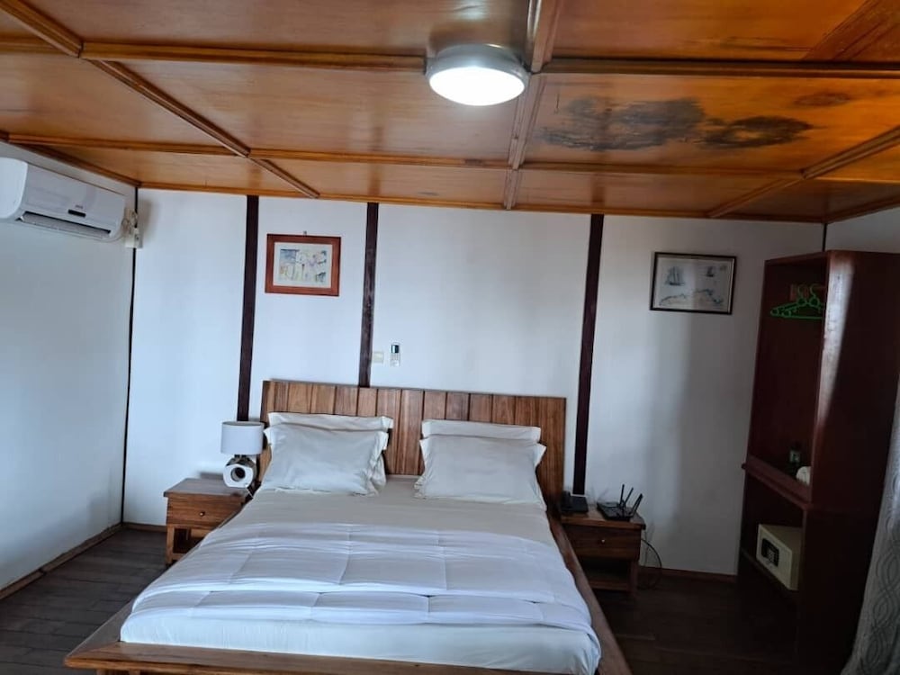Tree House, Standard, Queen Bed, Sea View