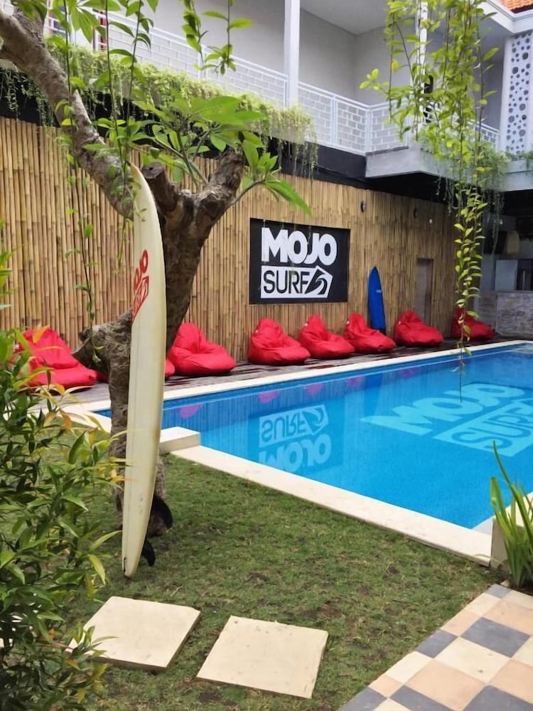 Mojosurf Camp Canggu 25/32