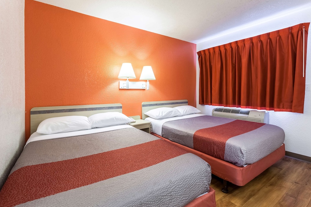 Motel6 Sacramento, CA - Downtown 21/60
