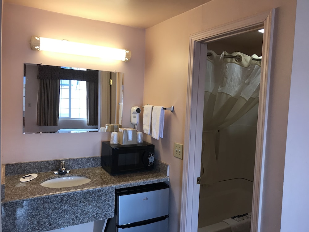 Americas Best Value Inn Eugene 25/29