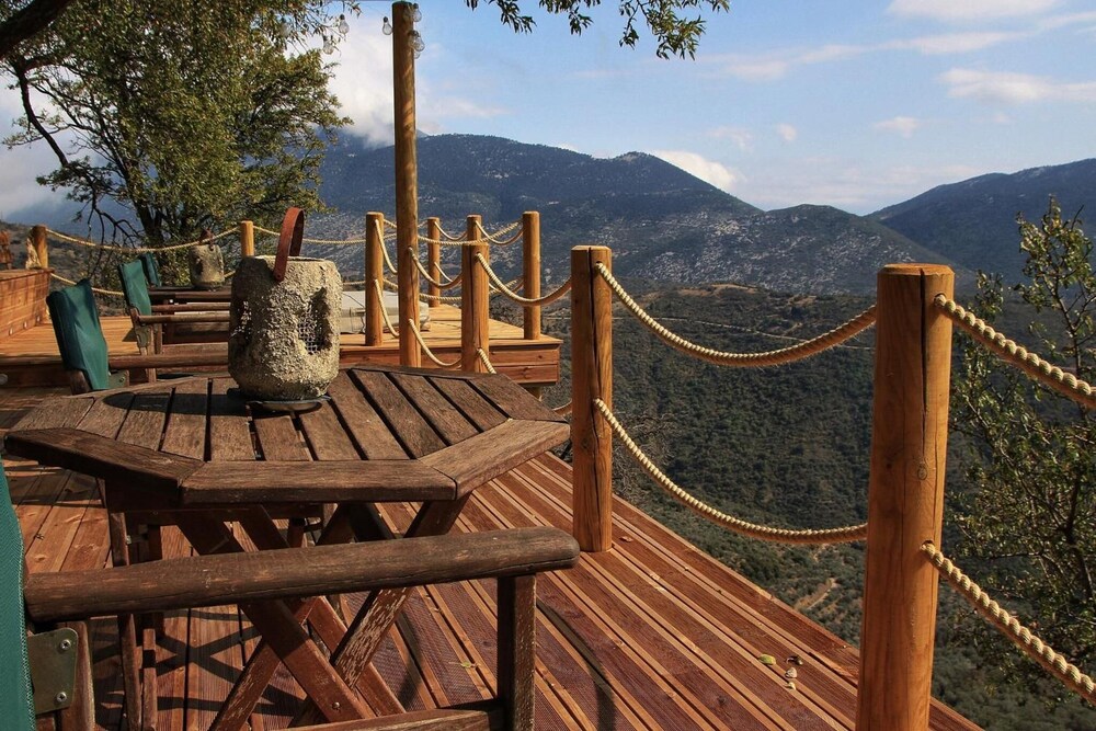 Almond House Suites Arachova 34/50