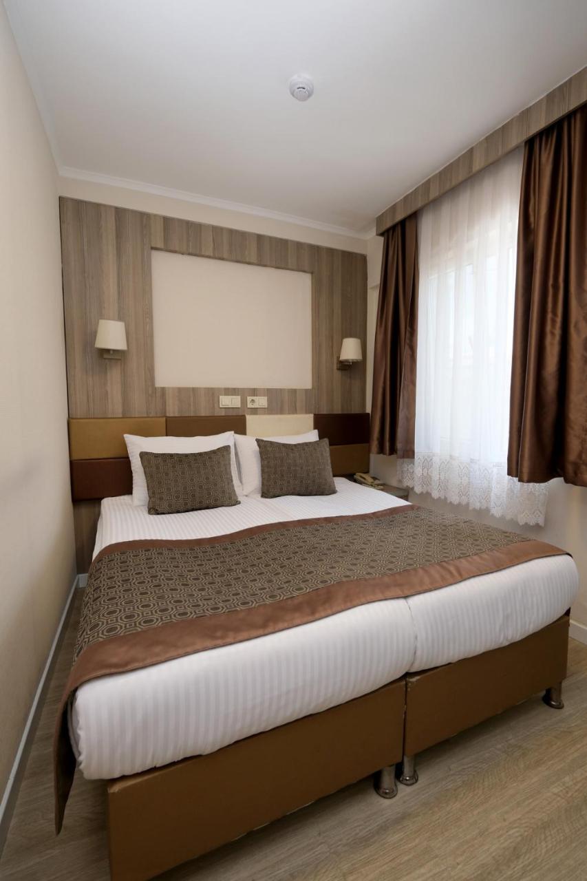 غرفة بسرير مزدوج، Pera Arya Hotel 4/10