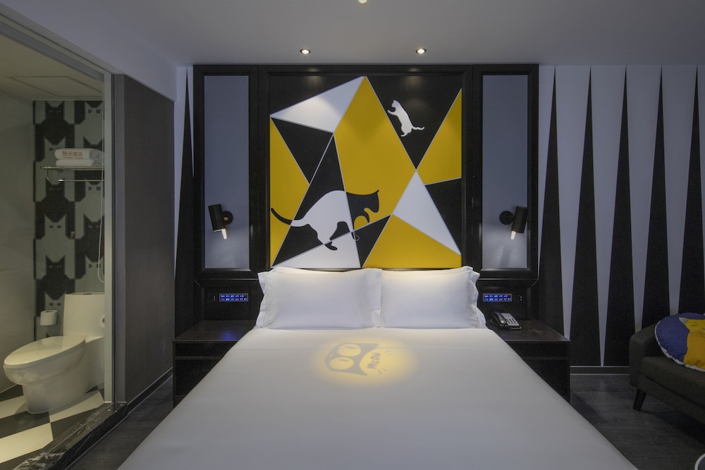Orange Hotel Select (Shanghai Pudong Airport Hotel) 12/31