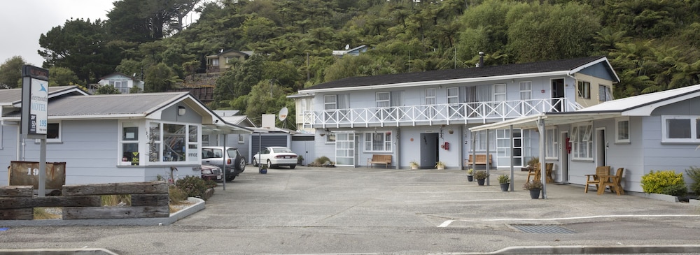 GREYMOUTH MOTEL 48/54