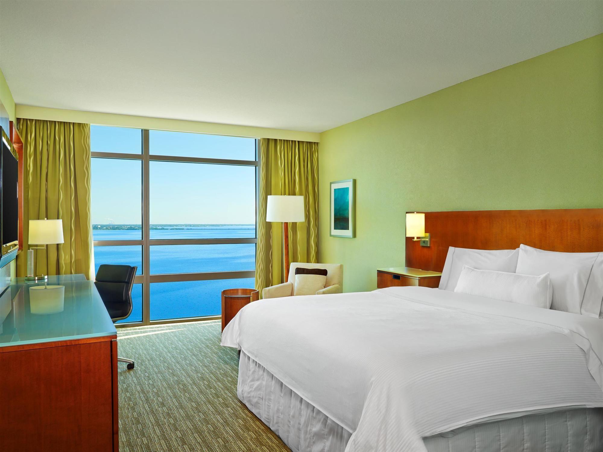 Room, Bay View