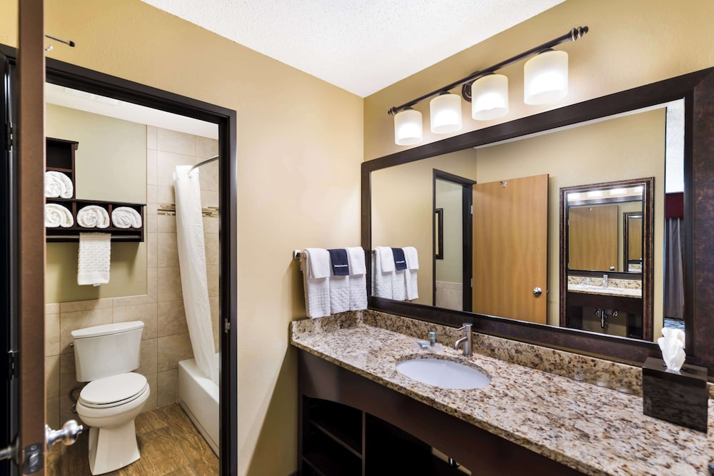 Best Western Derby Inn 51/55