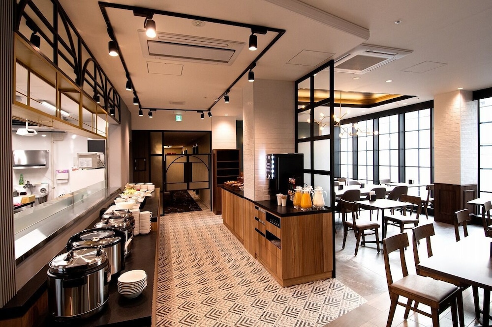 Kobe Plaza Hotel West 55/61