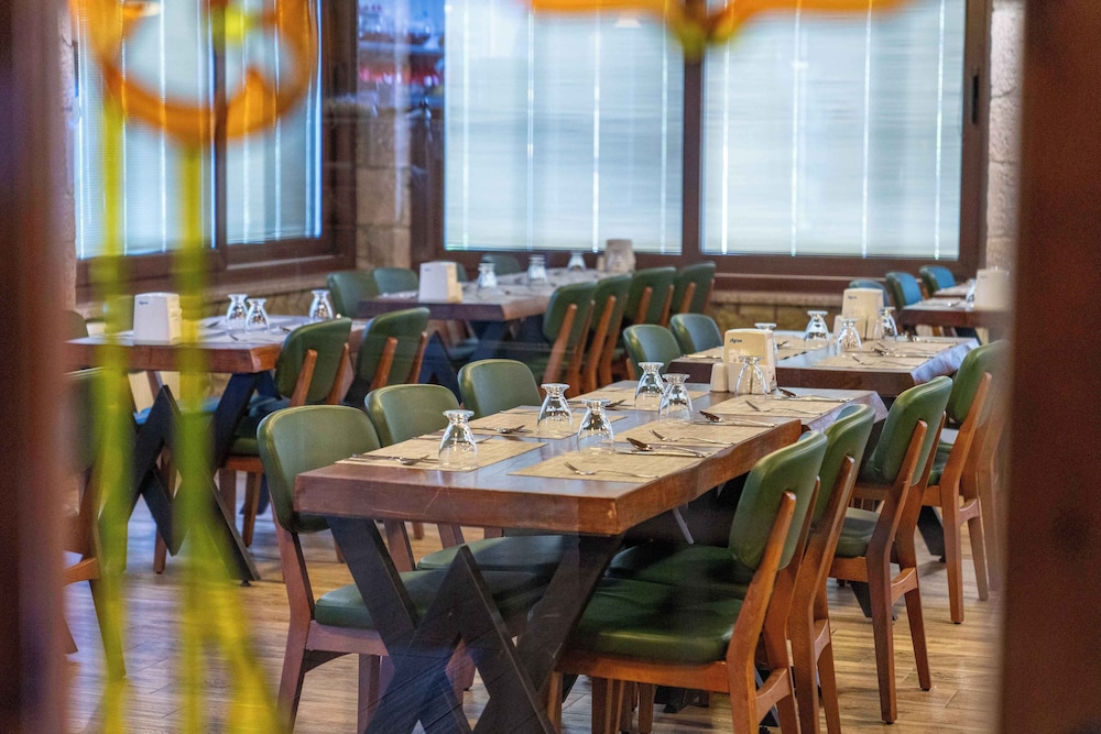Assos Park Hotel 50/64