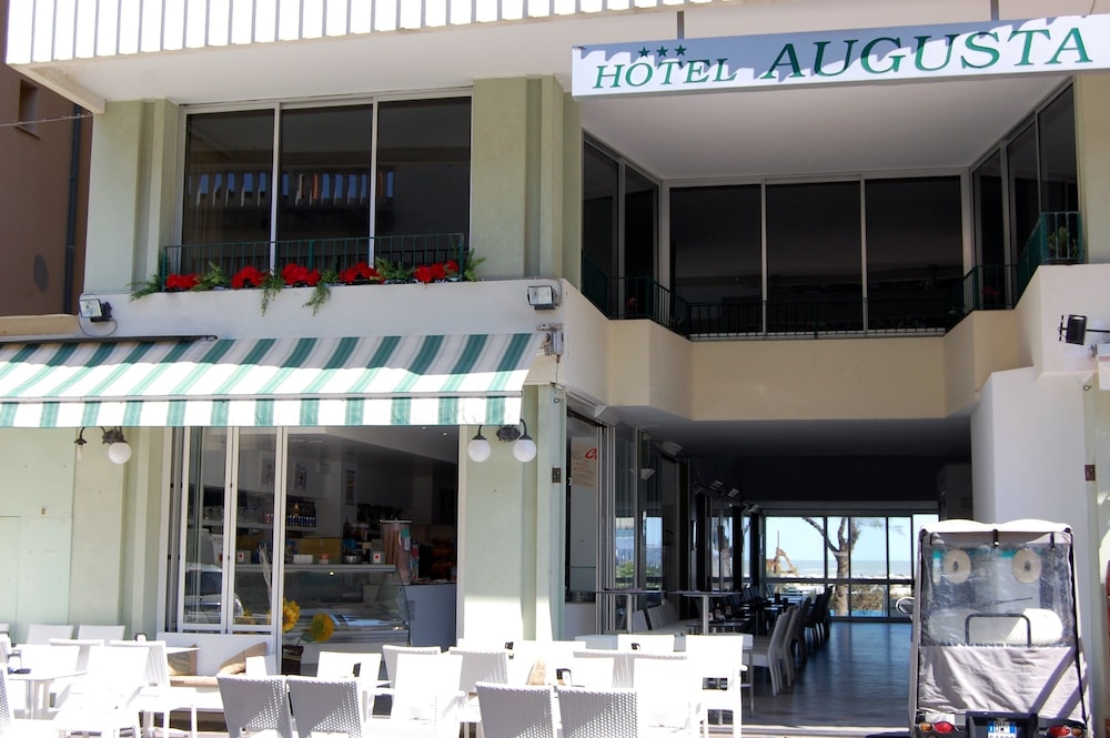 Hotel Augusta 32/43