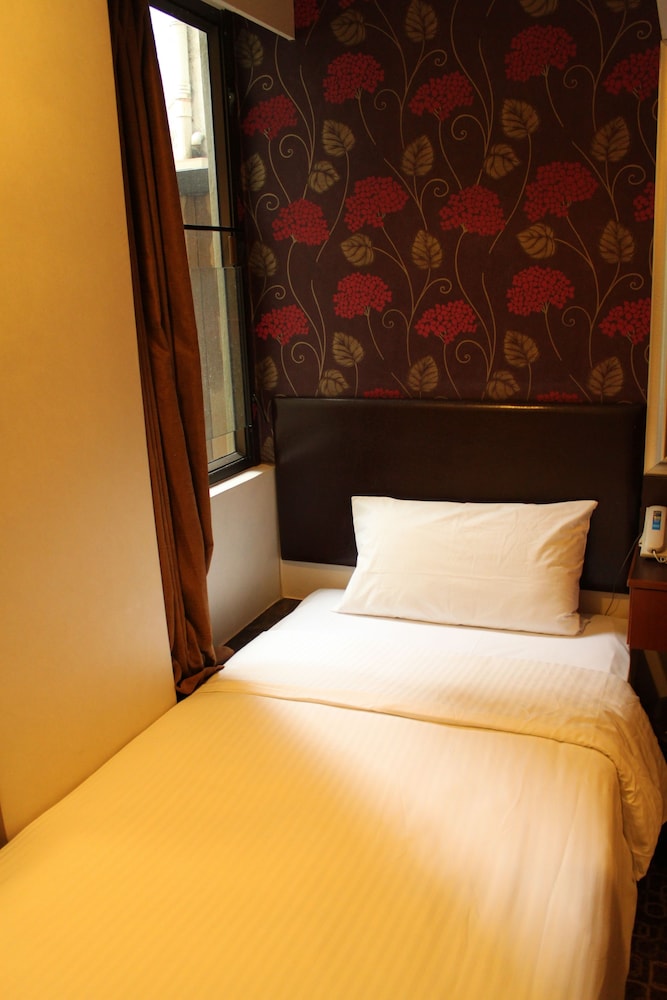 Lander Hotel Prince Edward 9/32