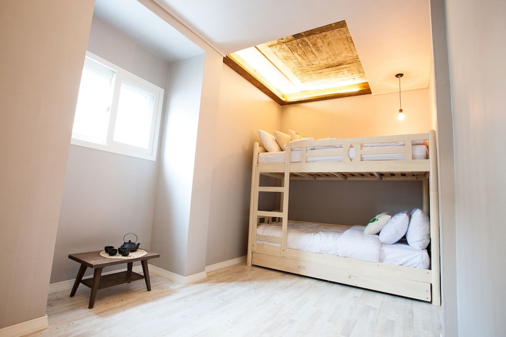 Room, 1 Single and 1 Bunk Bed