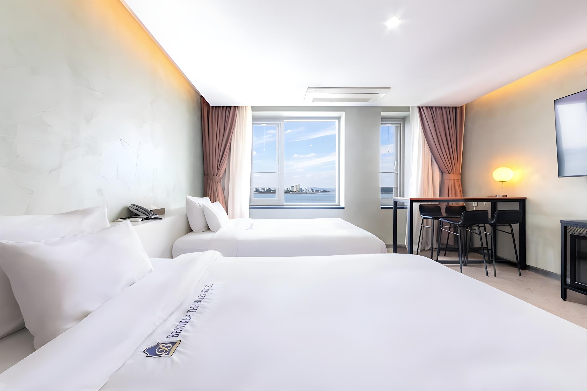 Super, Deluxe, Twin Beds, Ocean View