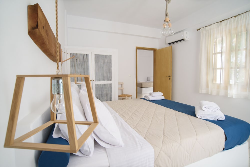 1 Bedroom, Apartment, Queen and Twin Beds, Garden View