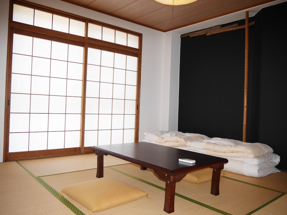 J-Hoppers Lake Biwa Guesthouse - Hostel 28/61