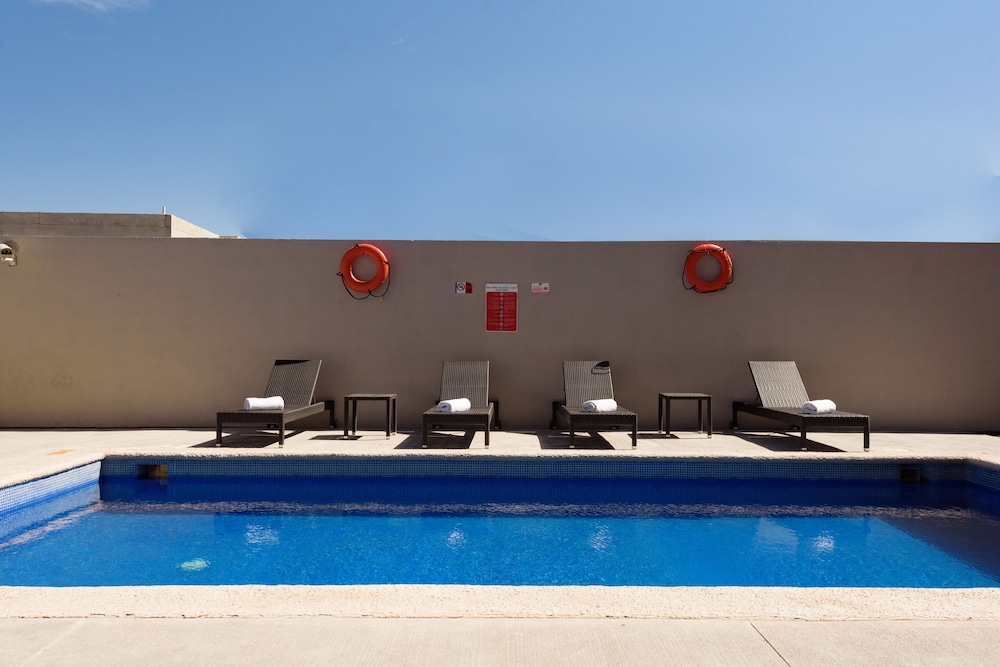 Extended Suites Mexicali Catavina 42/50