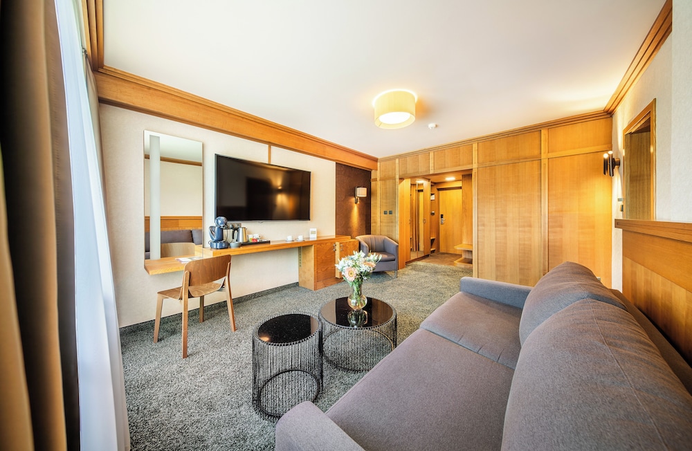 Hotel Harmony Club Hotel 46/67