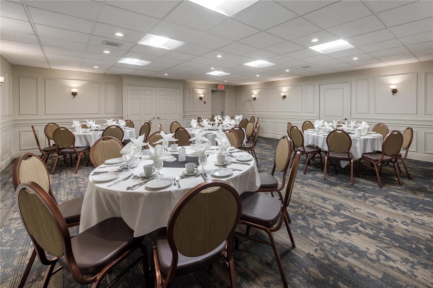 Best Western Parkway Inn Conference Centre 47/49