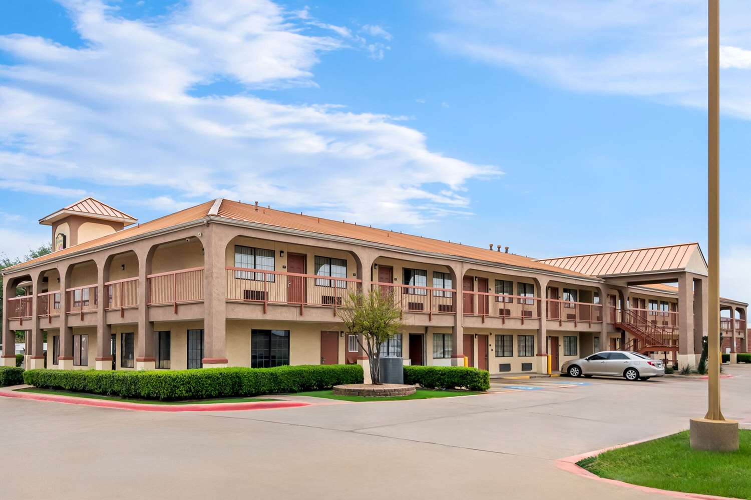 Super 8 by Wyndham Grand Prairie Southwest 4/24