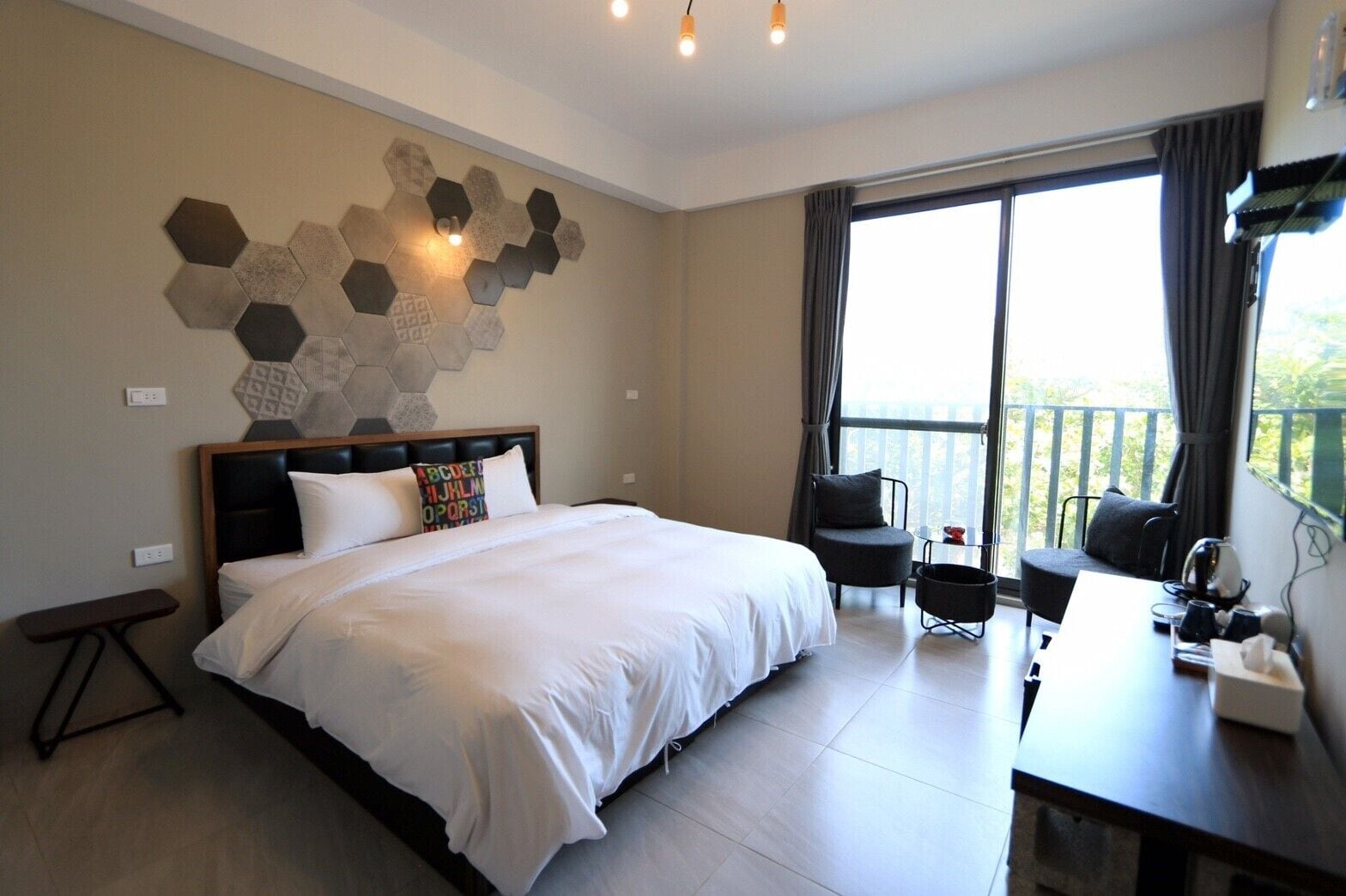 STANDARD, DOUBLE BED