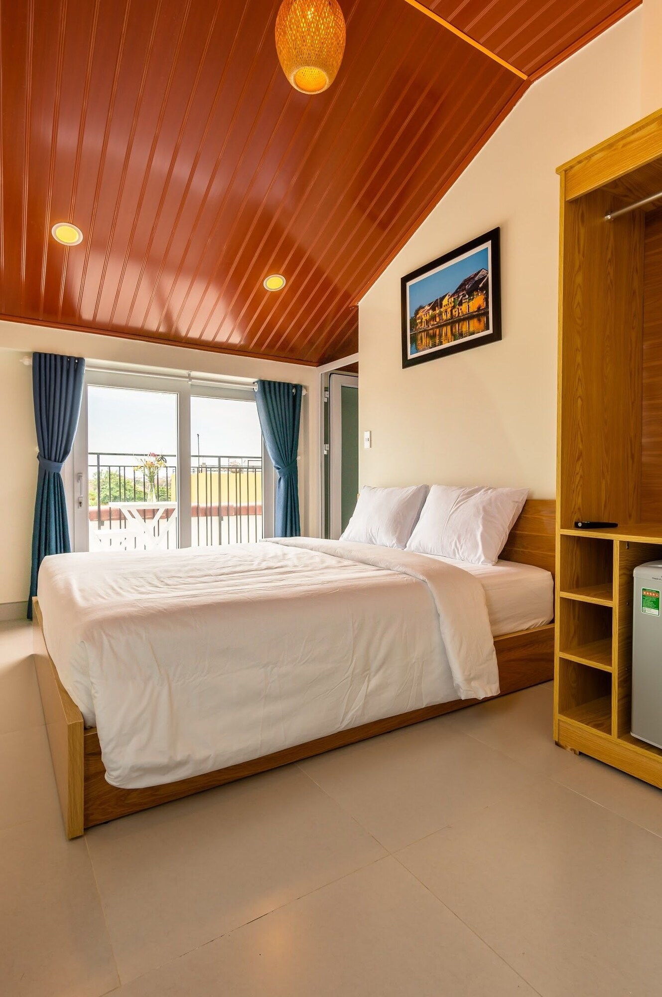 LOFT, DOUBLE BED, CITY VIEW, BALCONY