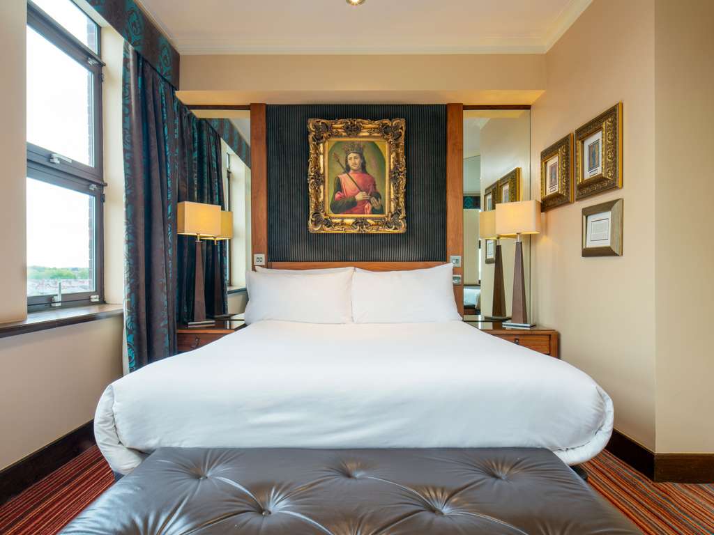 Classic, 2 Double Beds, King Bed, King Wing