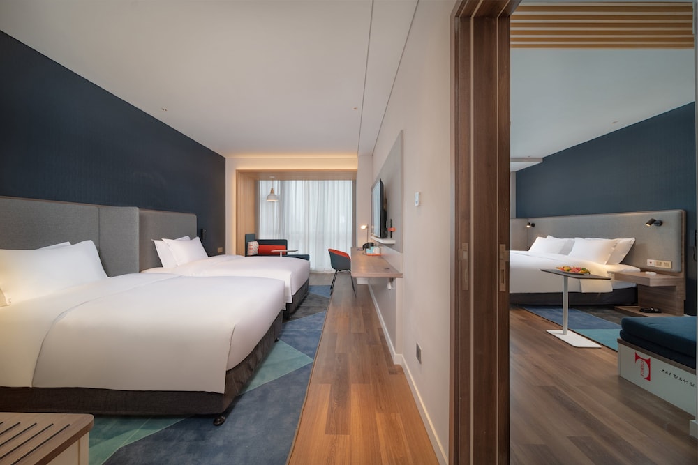Holiday Inn Express Huaibei City Center 20/58