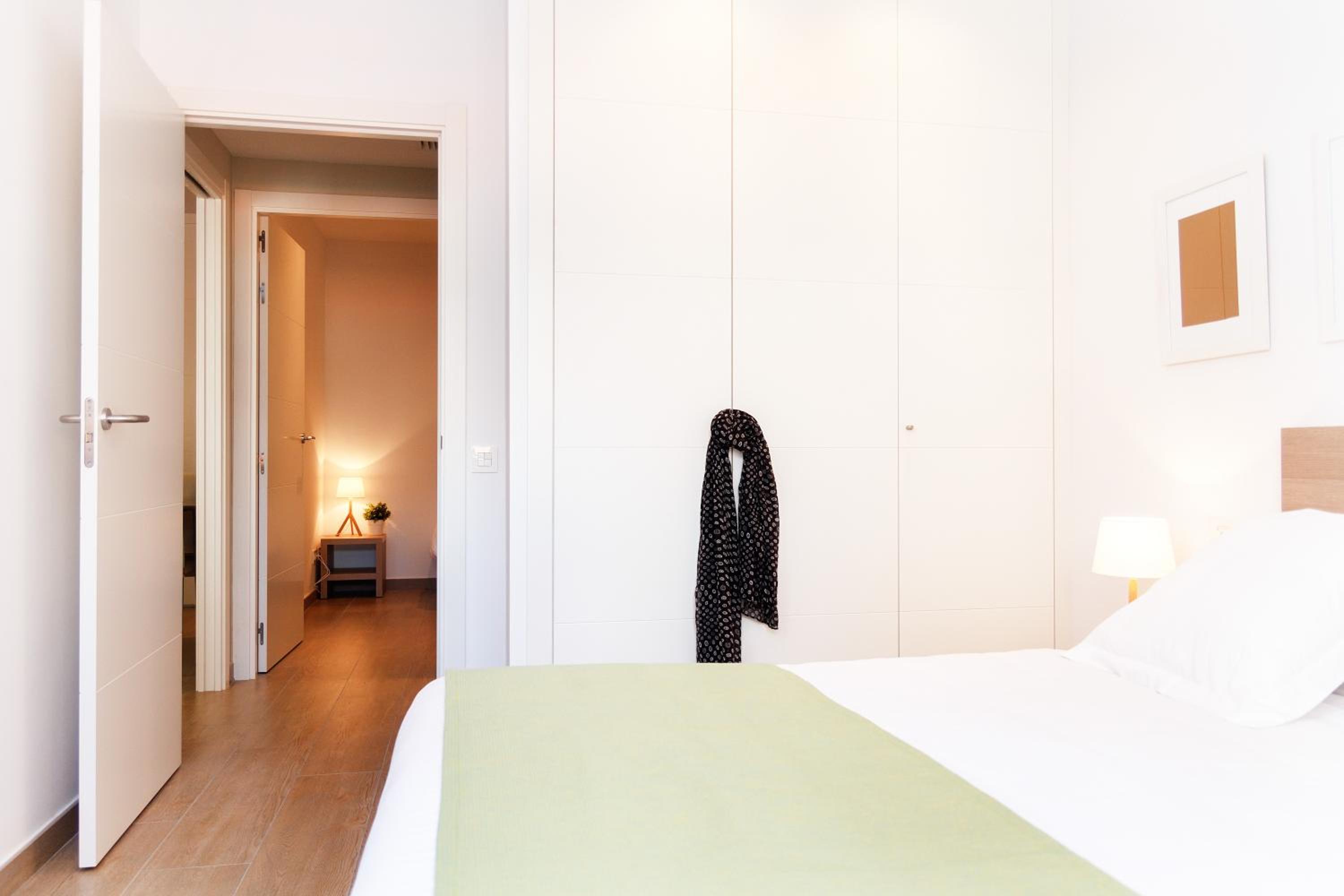 Feelathome Plaza Apartments 15/51
