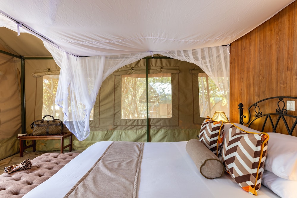 Sentrim Mara Lodge 11/47