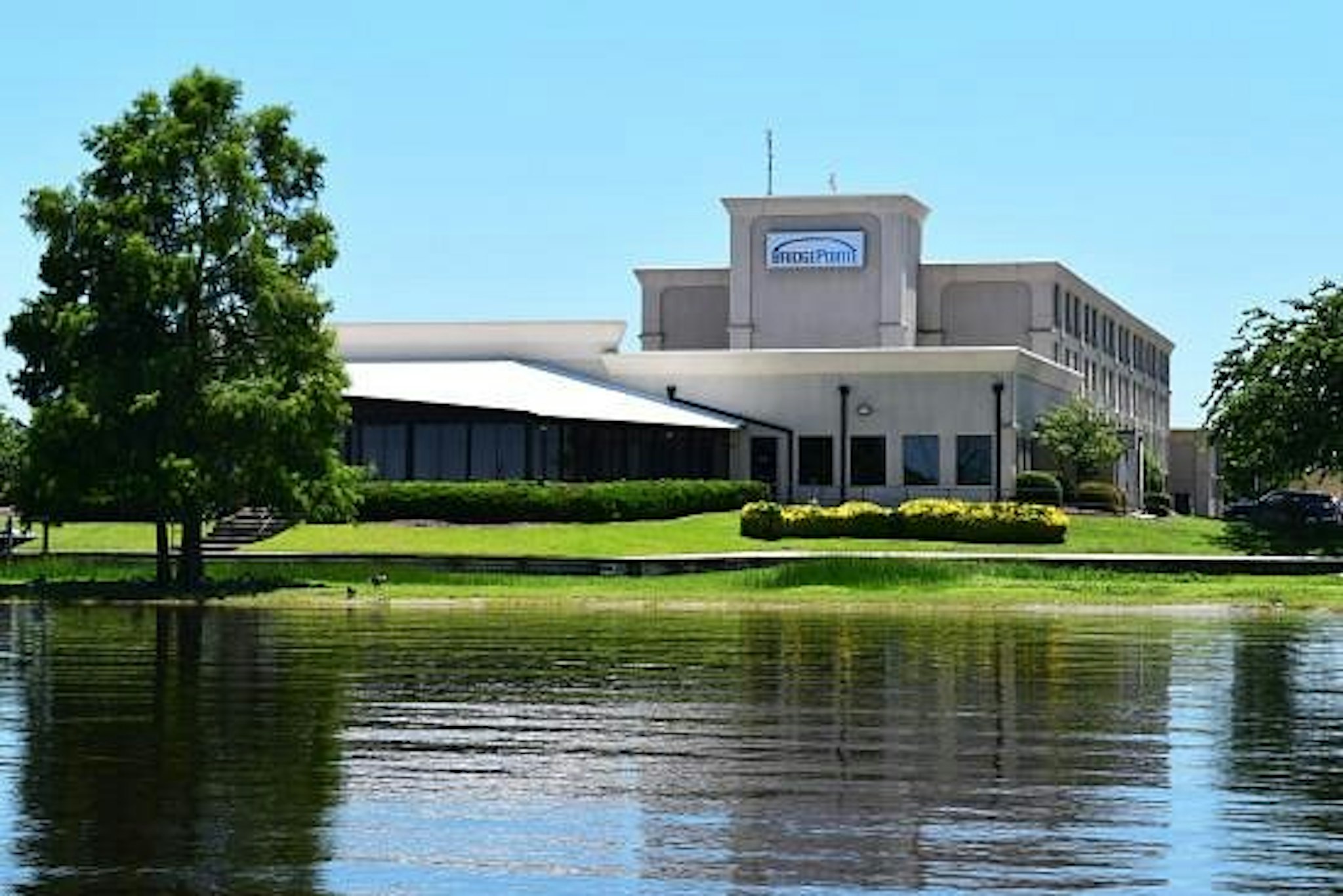 Bridgepointe Hotel Marina 4/4