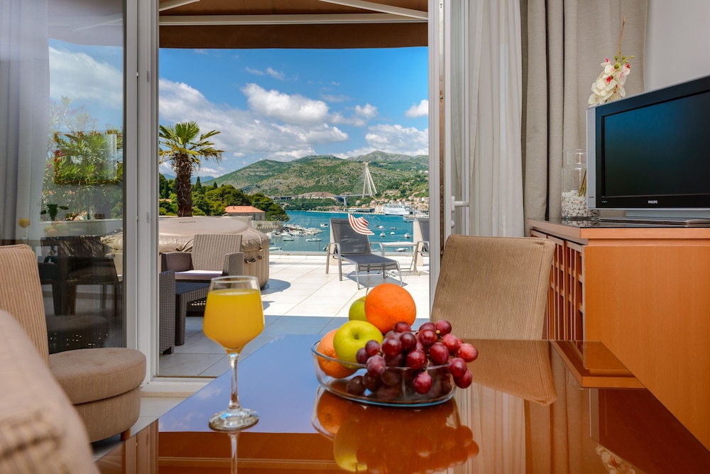 Adriatic Deluxe Apartments 65/73