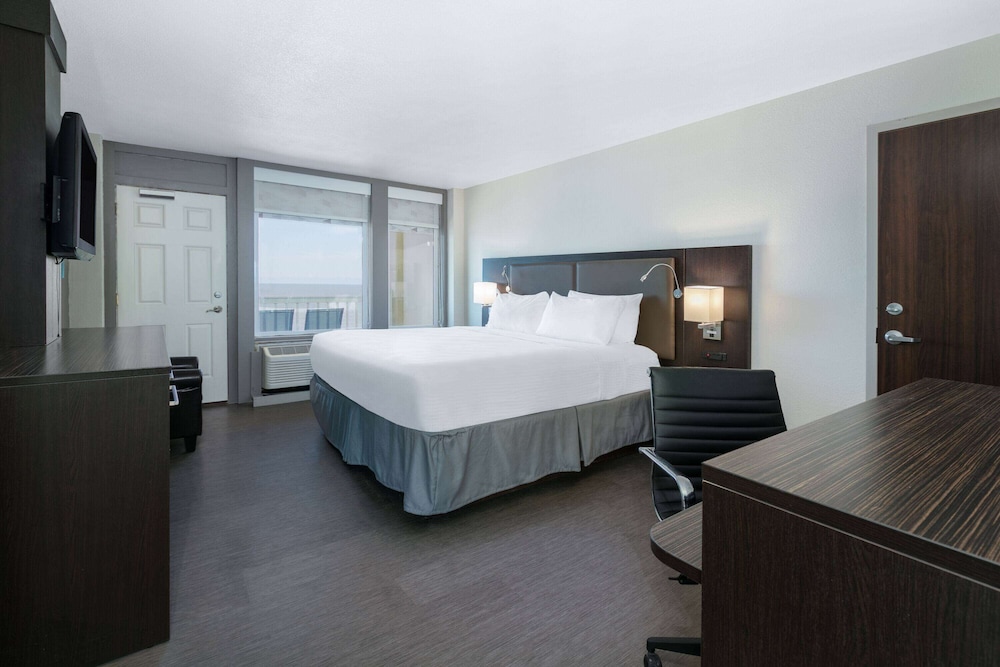 Wyndham Corpus Christi Resort North Padre Island 18/50