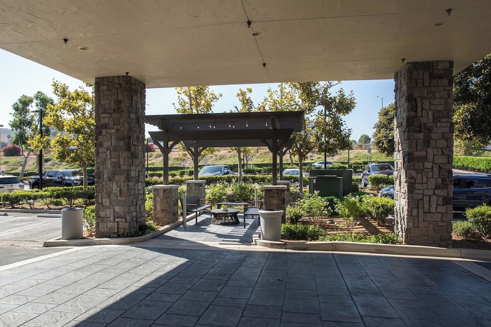 Ayres Suites Yorba Linda Anaheim Hills 42/43