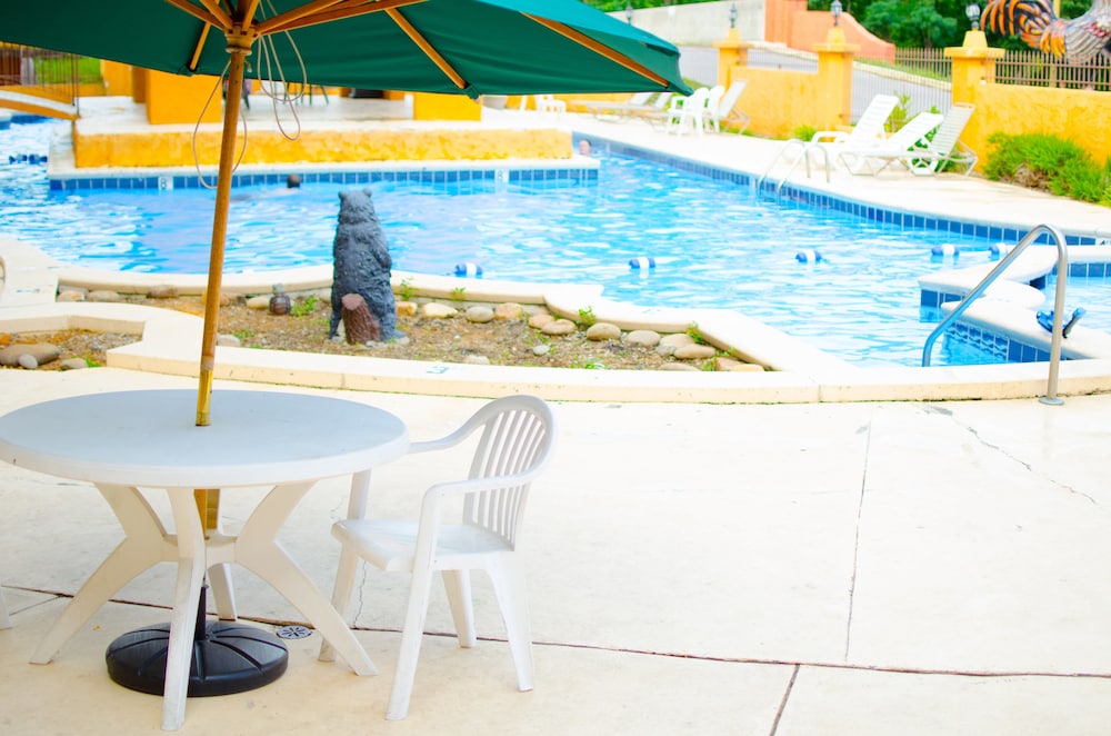 Americana Inn a Travelodge by Wyndham 41/50