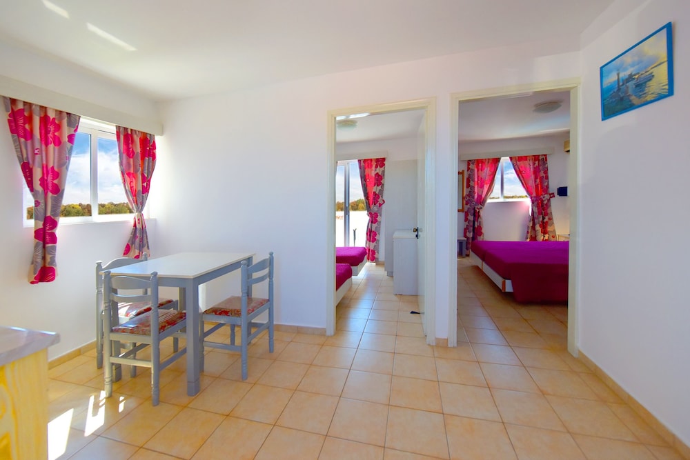 Anixis Hotel 26/52