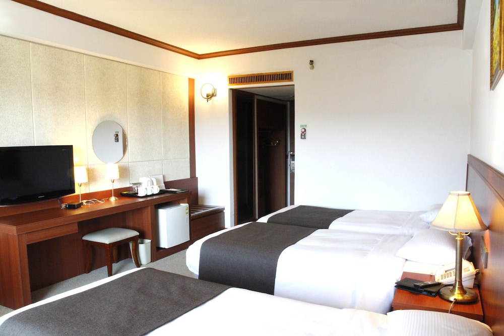 Commodore Hotel Gyeongju 31/51
