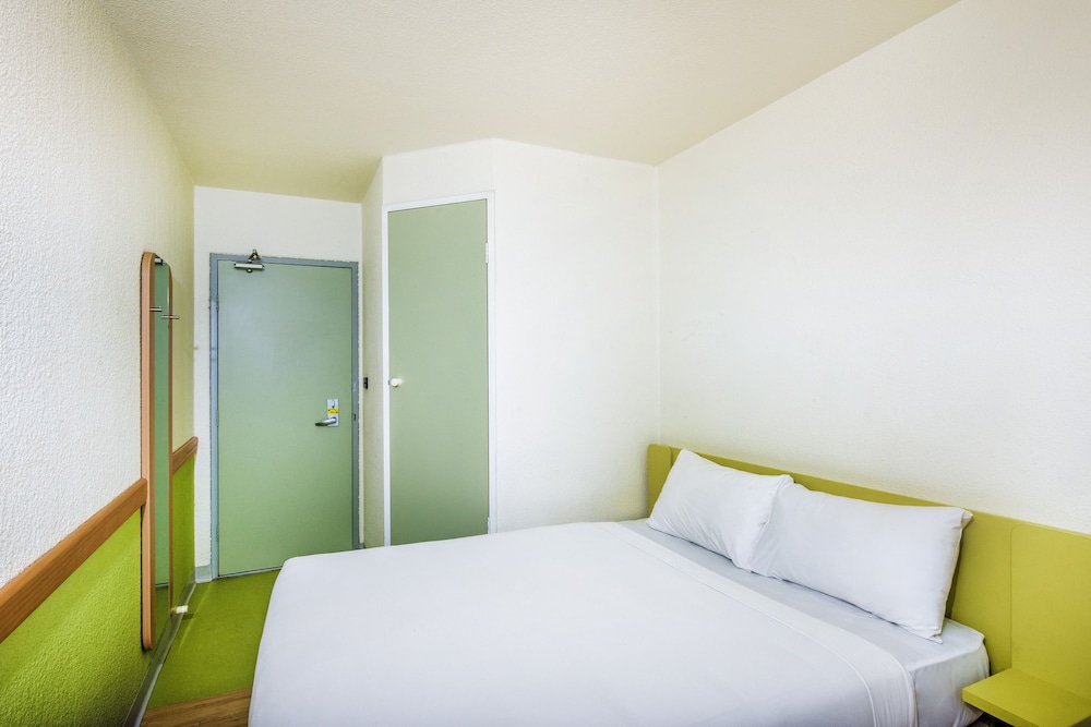 Ibis Budget Fawkner 33/51