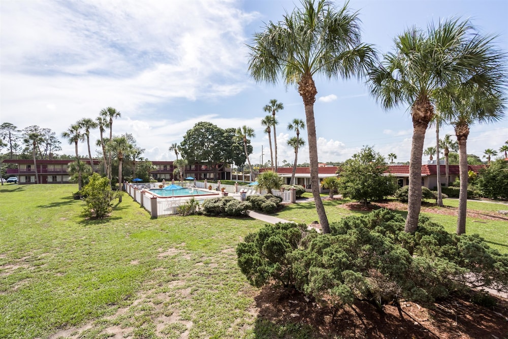 Motel6 Spring Hill, FL - Weeki Wachee 51/64