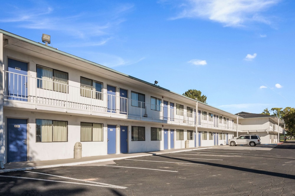 Motel6 Winnemucca, NV 4/60