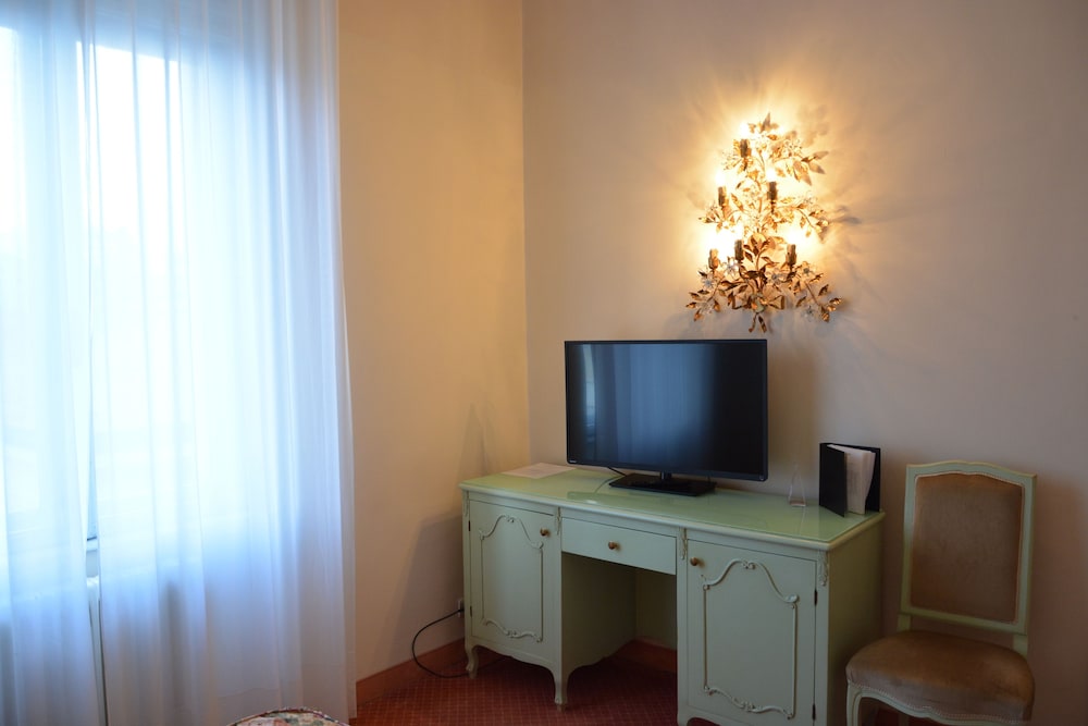 Grand Hotel Liberty 38/50