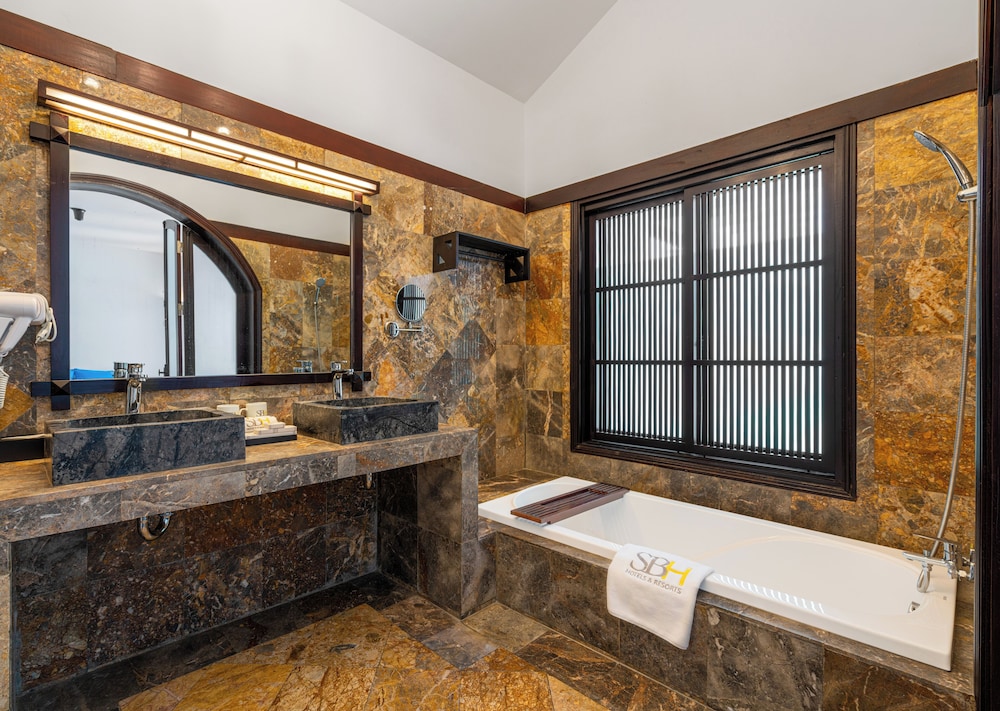 SBH Le Belhamy Beach Resort 50/50