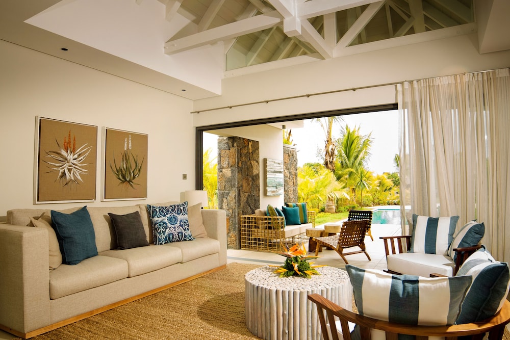 The Bay Club at Anahita 19/44