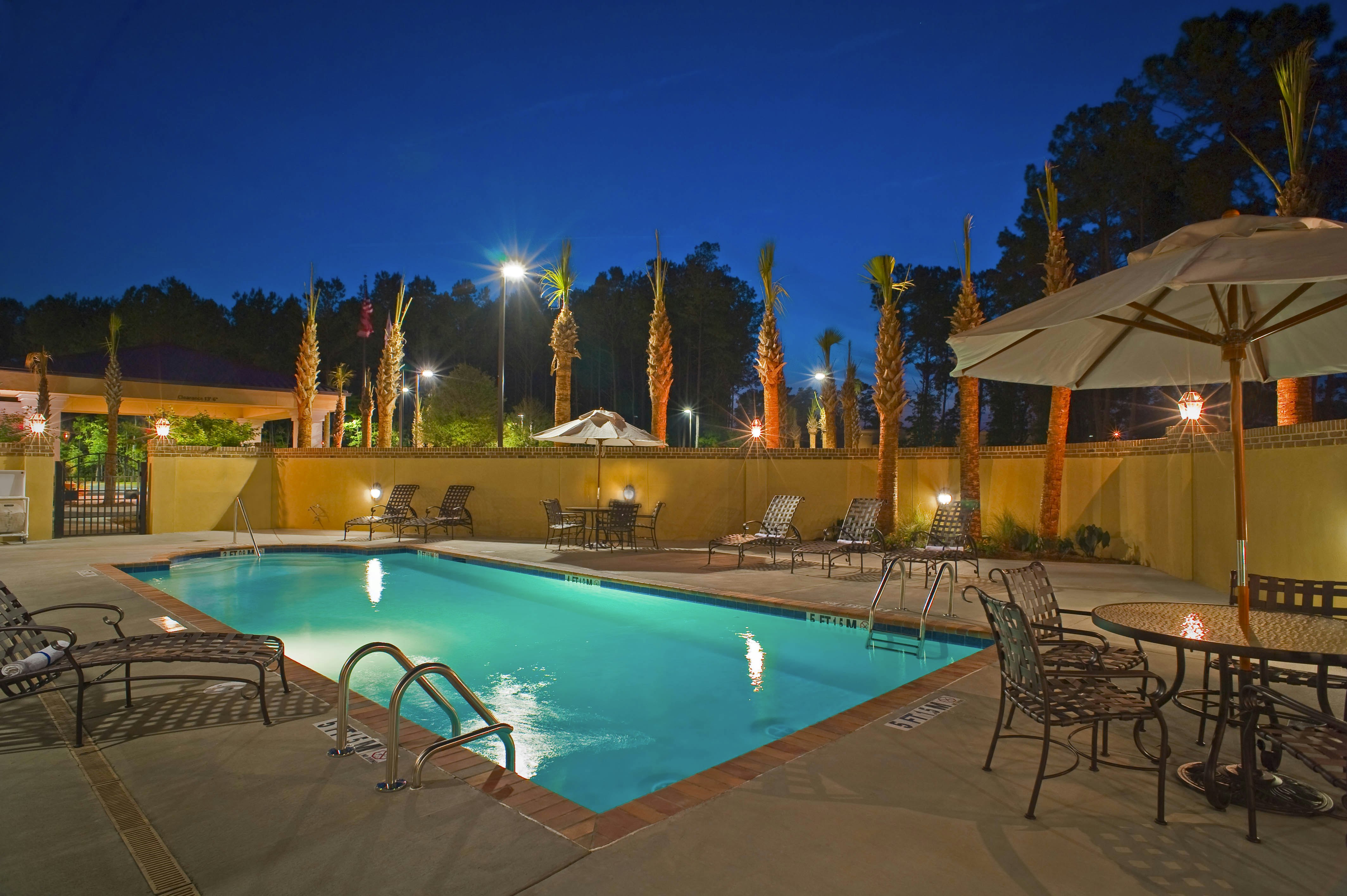 Hampton Inn & Suites North Charleston-University Blvd 55/55