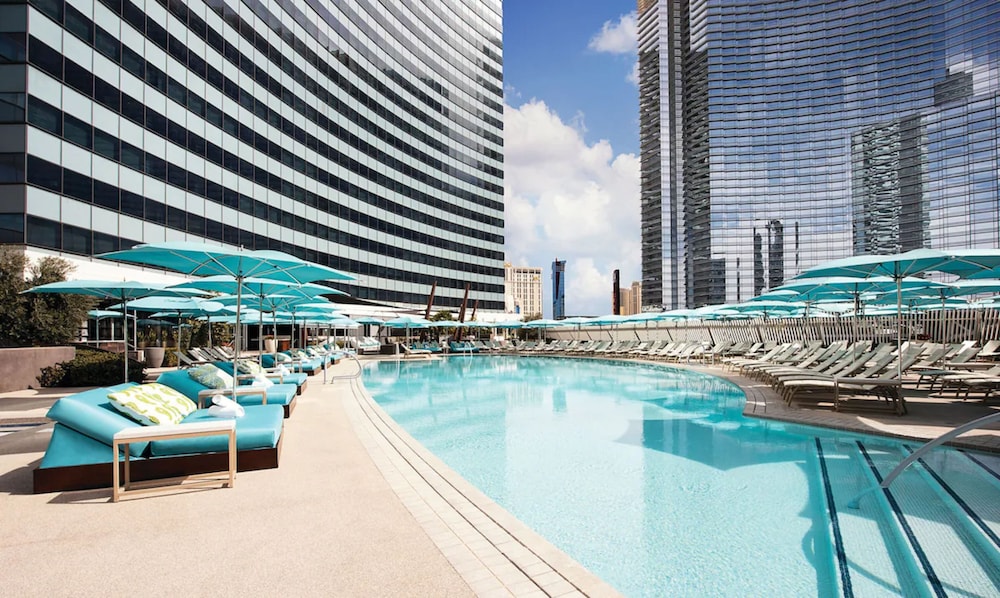 Secret Suites At Vdara 38/50