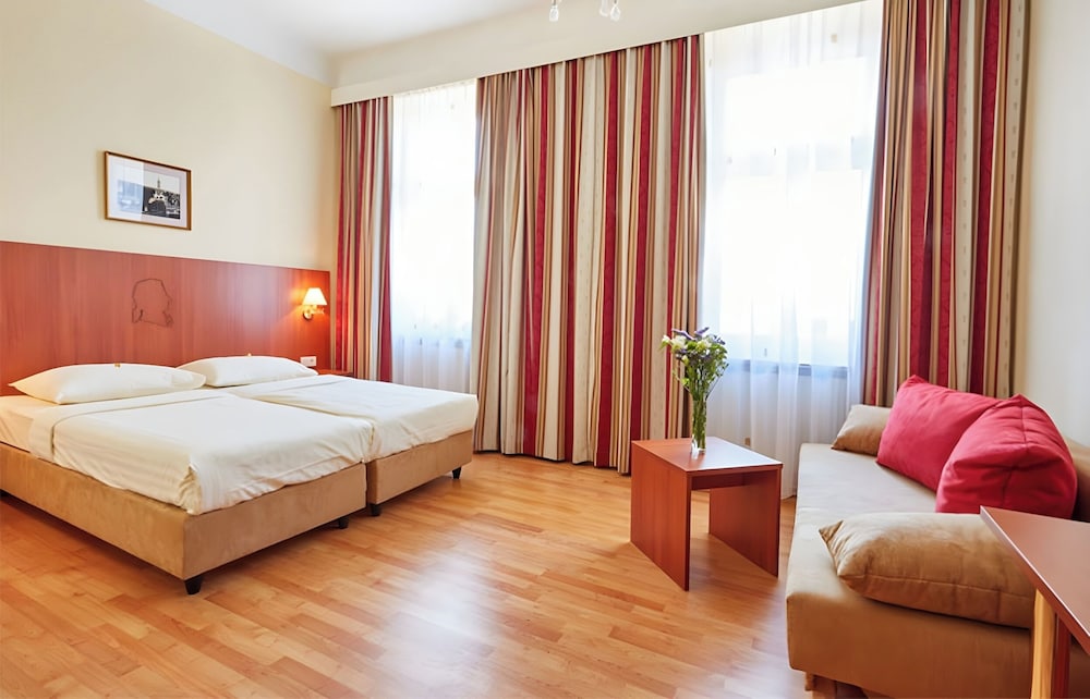 Mozart Hotel 22/60