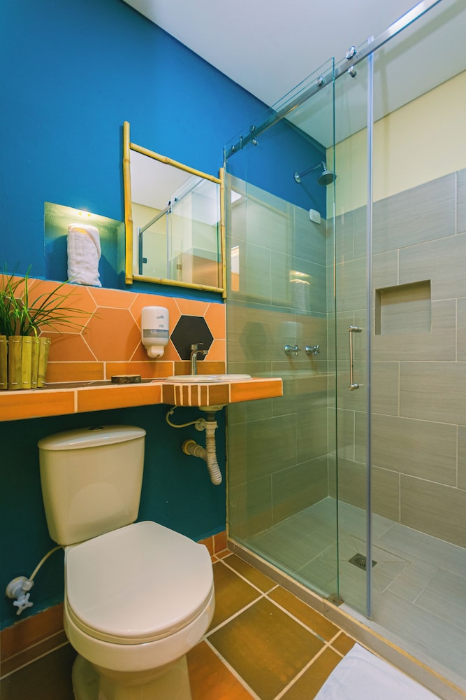 Hotel Bambu Guatape 50/50