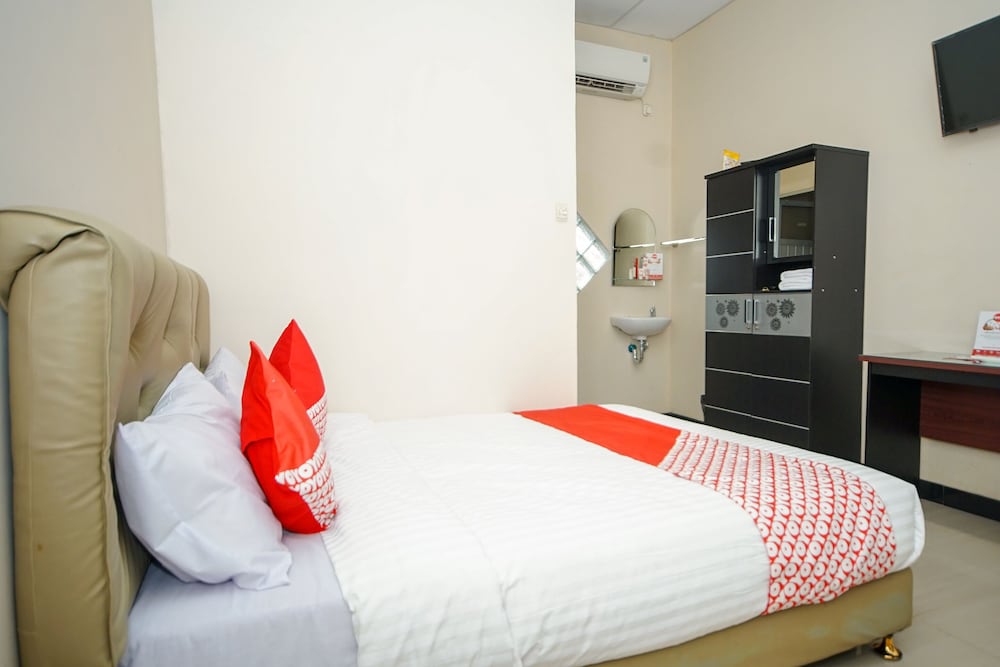 Oyo 247 Wisma Merdeka 16/30