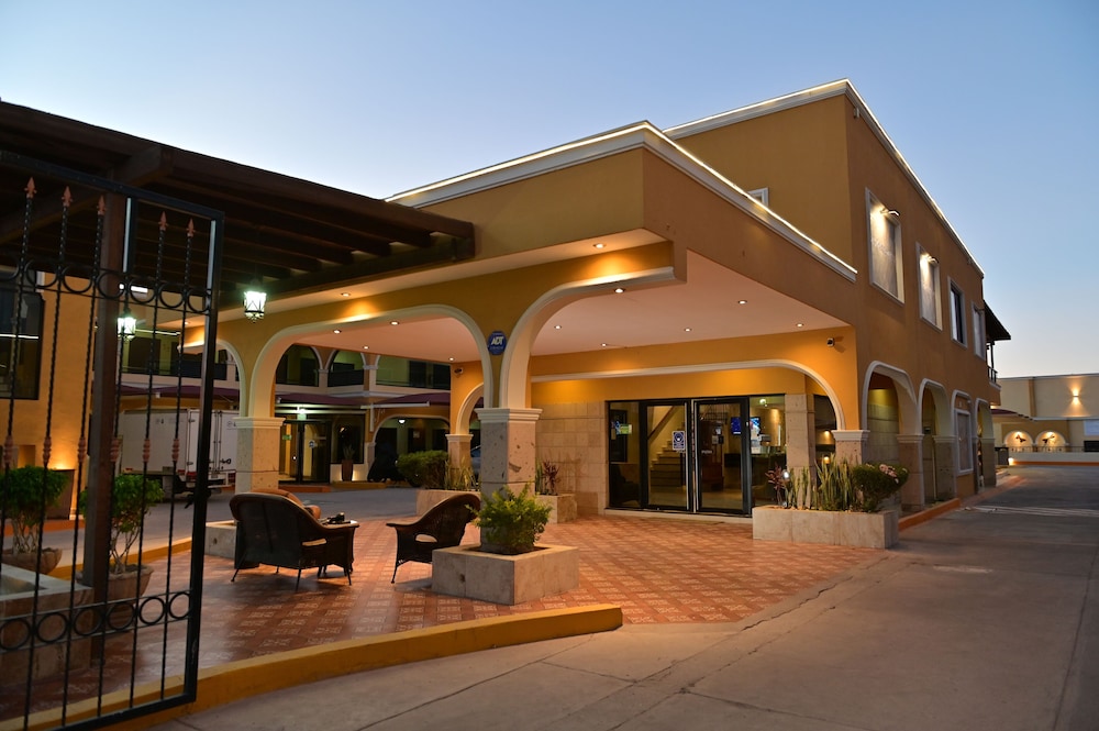 Hotel San Ignacio Inn 3/40