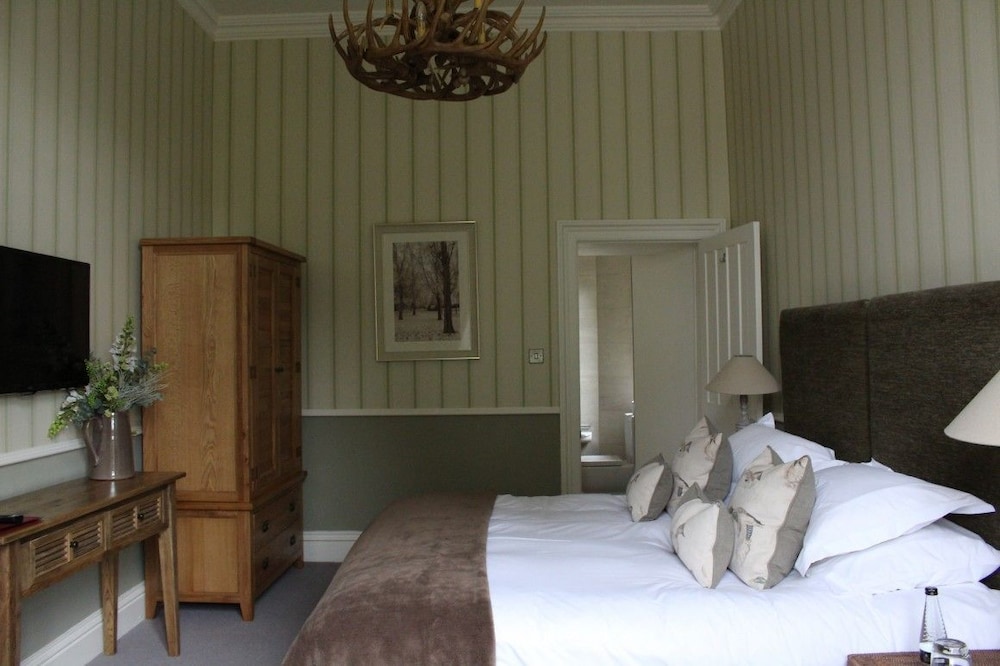 Falcon Manor Hotel 16/49